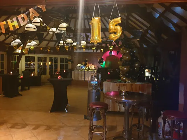 Eetcafé Schaapskooi, De Dikkenberg