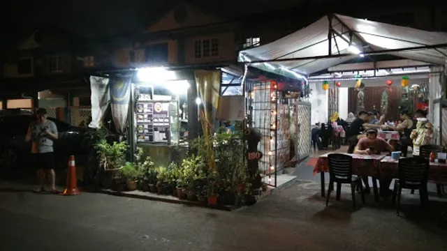 Kuching Grilled Burger