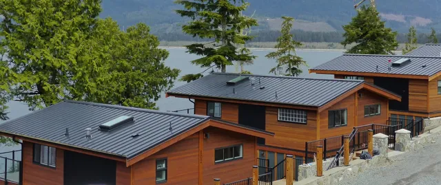 Handsome Dan's Port Renfrew