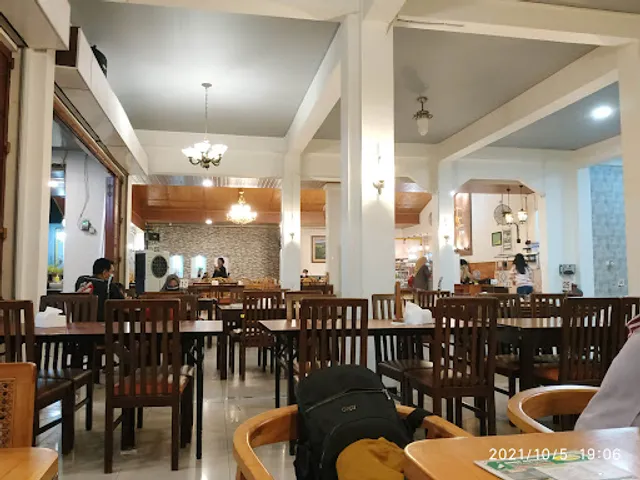 Bebek Goreng H. Slamet-Sidoarjo