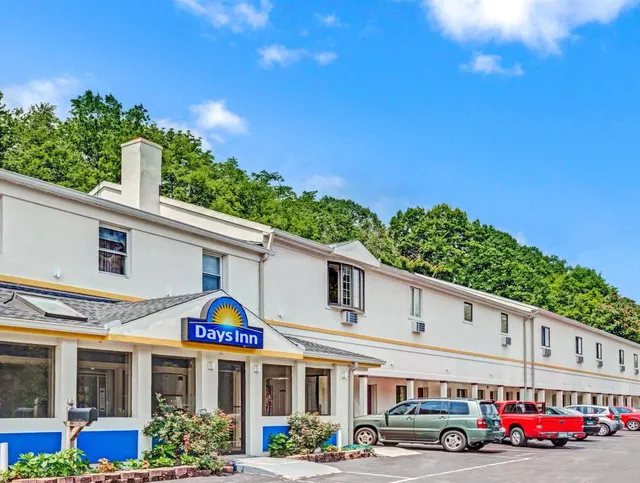 Whitney Inn & Suites
