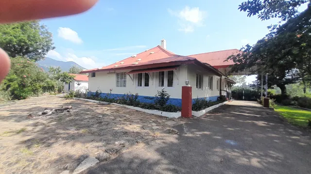 Valley View Bungalow, Waterfall Estate, Valparai