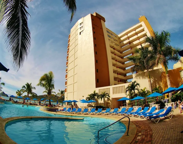 Las Flores Beach Resort