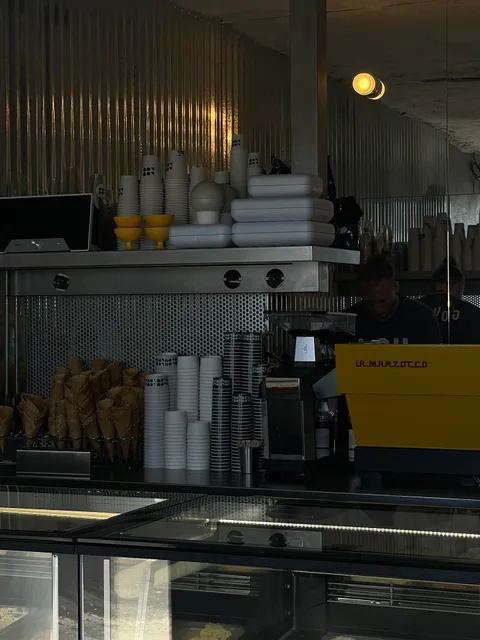 LOULOU MONSIEUR GLACE - ROUCAS