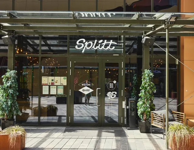 Splitt Lagunen - Sportsbar, Restaurant og Bowling