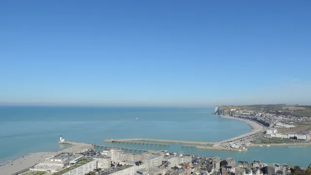 ESPLANADE FRONT DE MER 113 et 109