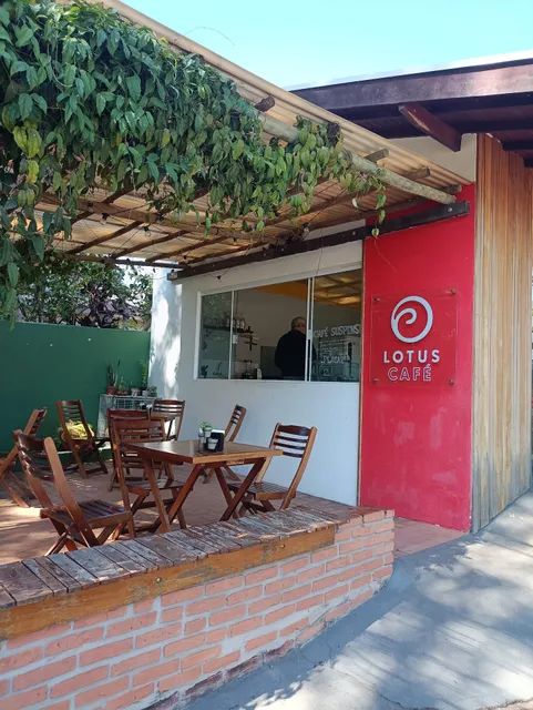 Lotus Café