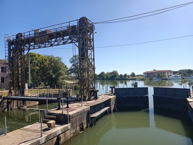 SUNFLOWERS BED & BREAKFAST