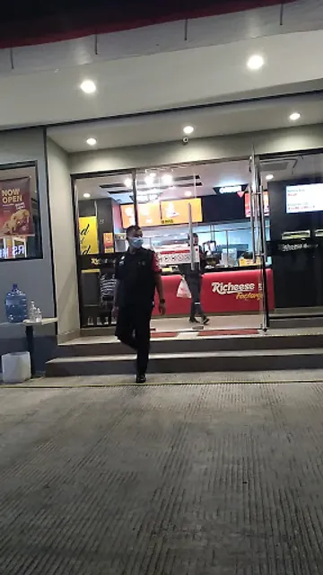 Richeese Factory Pajajaran