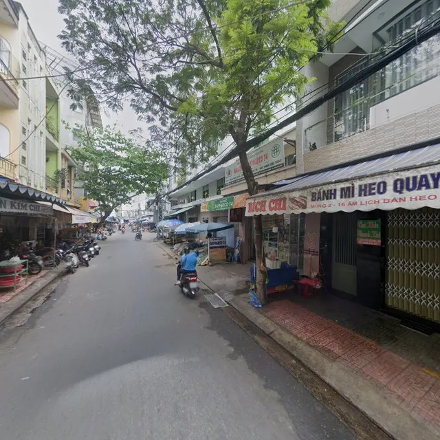 Quán Mì Quảng Cô Năm