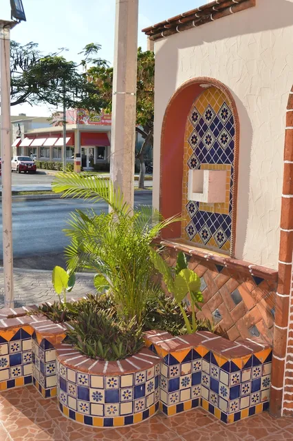 Hotel Suites Flamboyanes