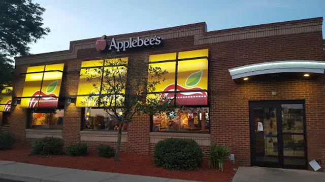 Applebee's Grill + Bar