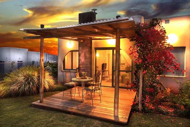 אצל ננו - Nano's Place