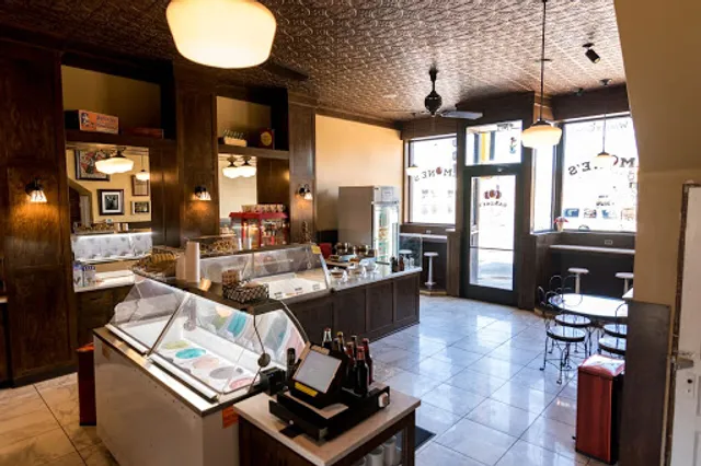 Ramone's Ice Cream Parlor