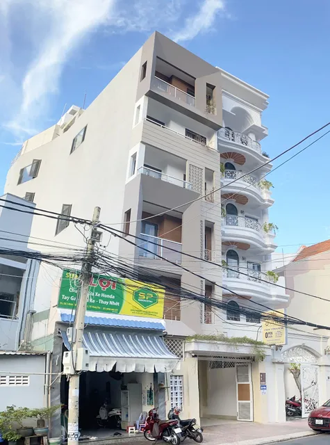 Jolilian- Hotel Rời Về 151 Hoàng Hoa Thám