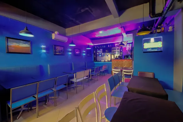 V-CAT Lounge Restobar