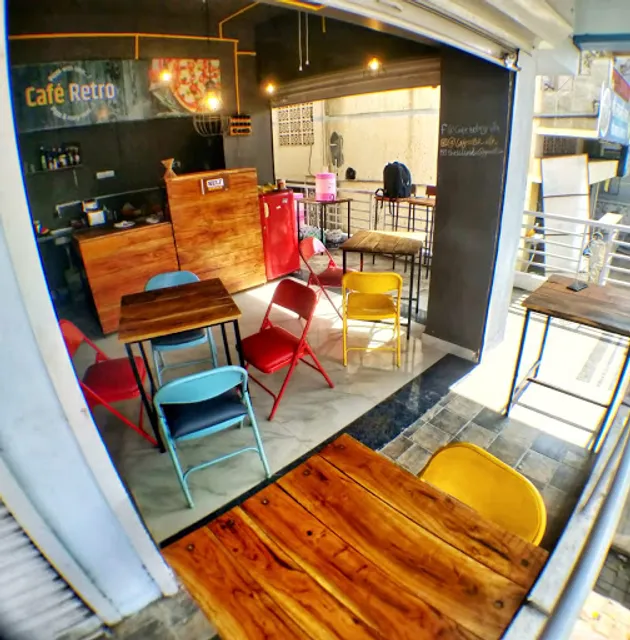 Cafe Retro