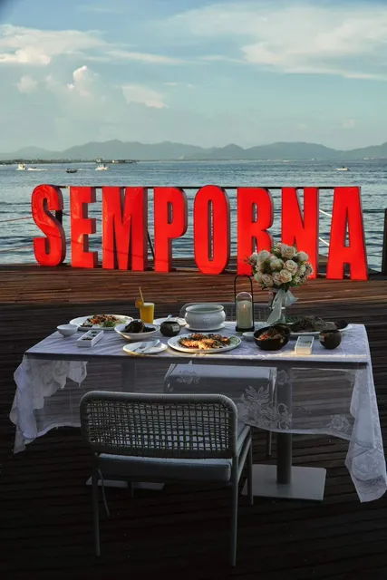 Cape One Seafood Restaurant 海角一号海鲜餐厅