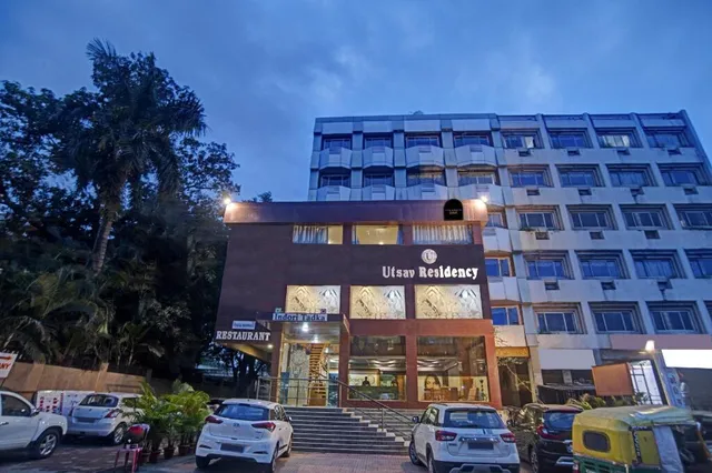 Townhouse OAK Utsav Residency