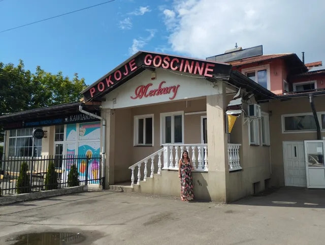 Motel Merkury i Sklep Całodobowy