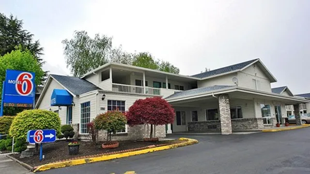 Motel 6 Portland, OR - Mall 205