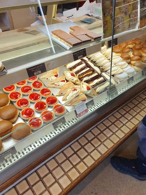 Bayne's the Family Bakers