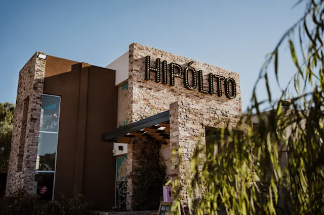 HIPOLITO Las Cortaderas