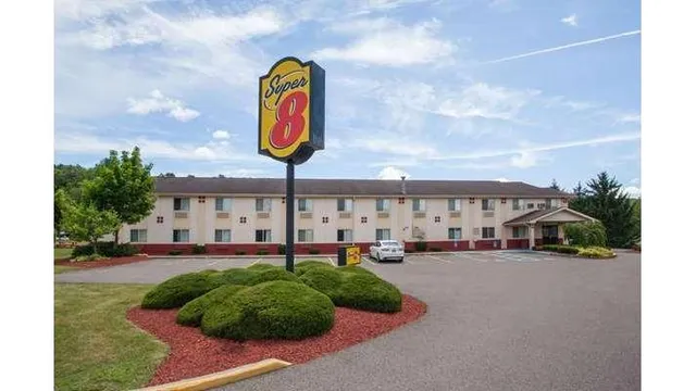 Super 8 by Wyndham Sidney NY