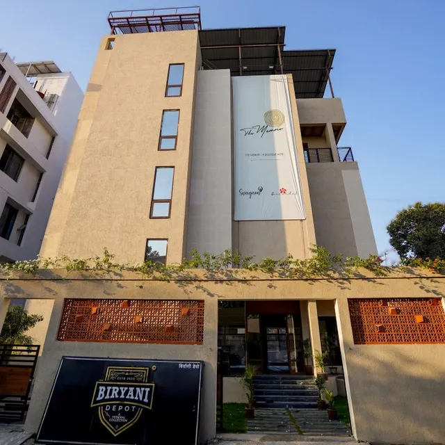 Treebo Premium The Memoir