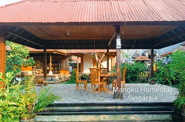 Mangku homestay