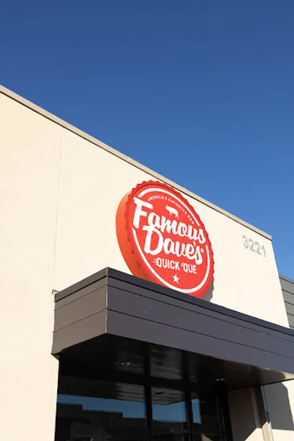 Famous Dave's Quick 'Que