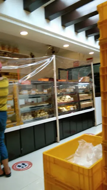 Mayong's Bakeshop and Snackhouse