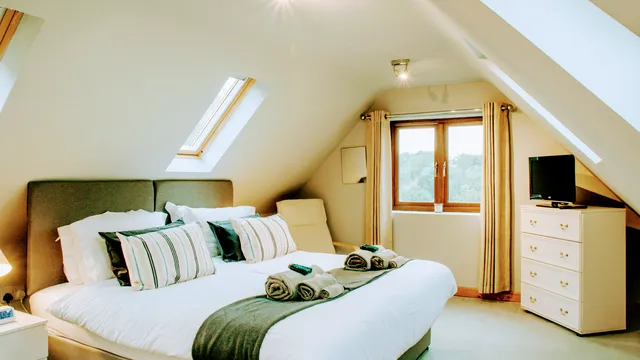 Holly Waste Holiday Lets