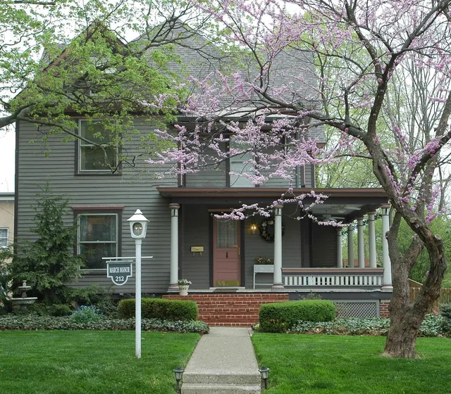 Hardy's Bed & Breakfast Suites