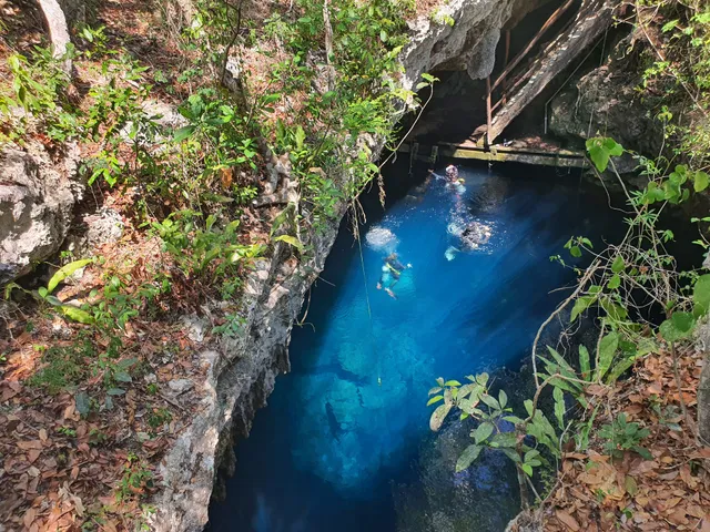Cenote El Pit