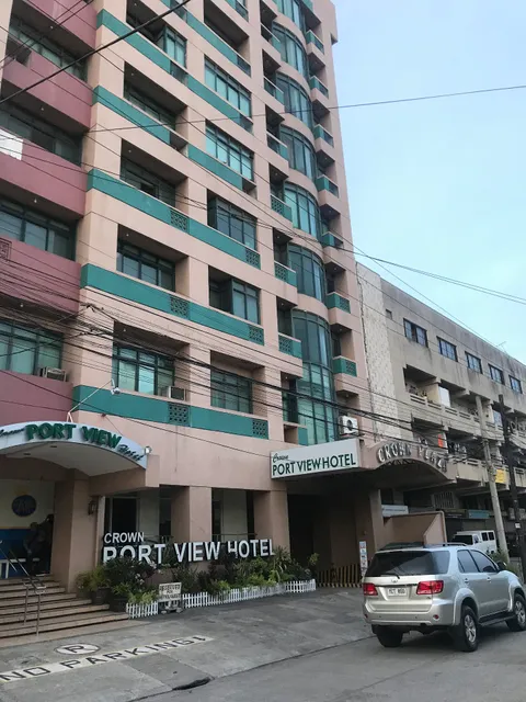 Crown Port View Hotel