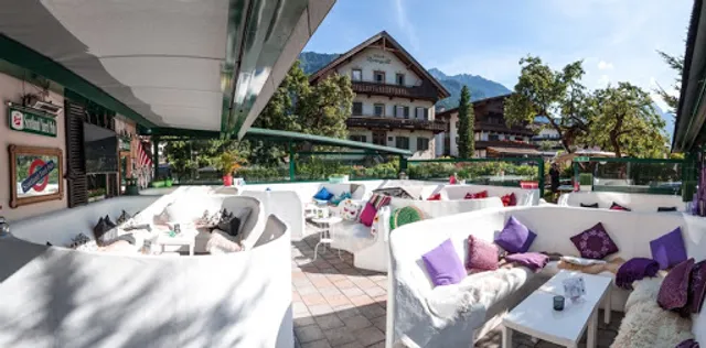 Scotland Yard Pub - Sport Bar Sky