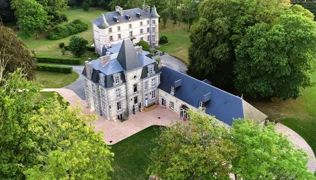 Les Châteaux De La Lucerne D'outremer