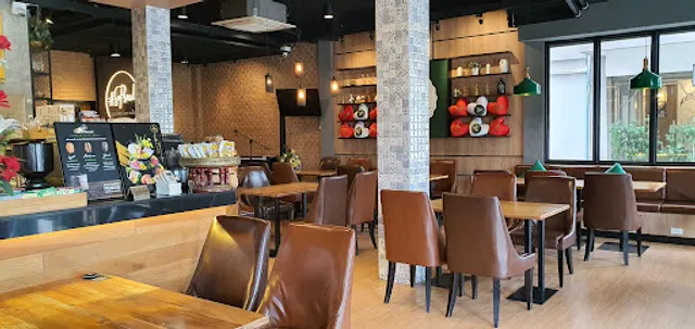 So Proud Cafe & Restaurant