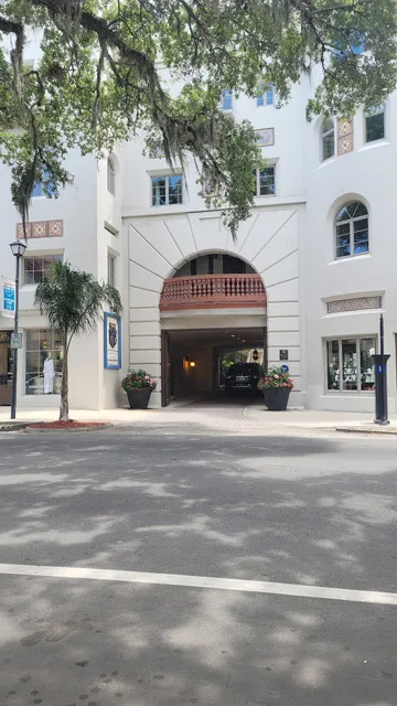 REUBEL FINE JEWELRY AT THE CASA MONICA