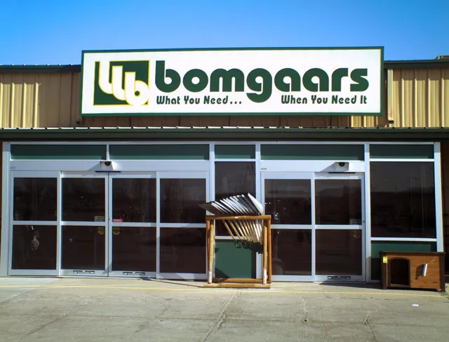Bomgaars