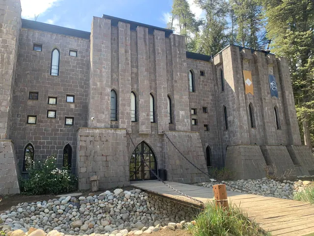 Del Caballero Castillo Hotel