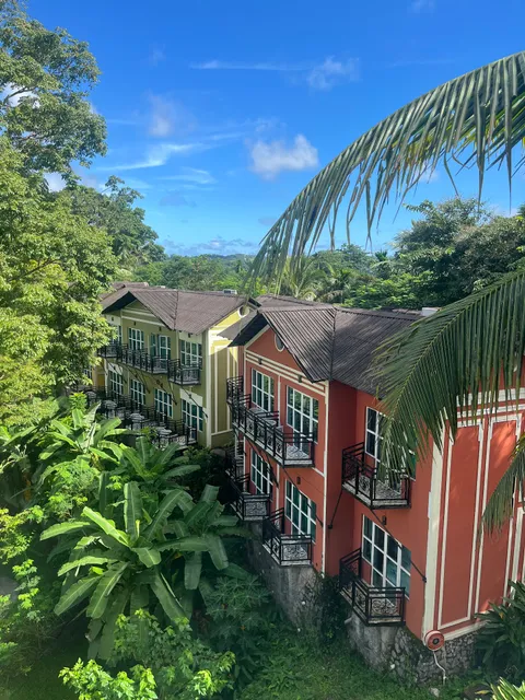 Munjoh Island House, Suites and Spa