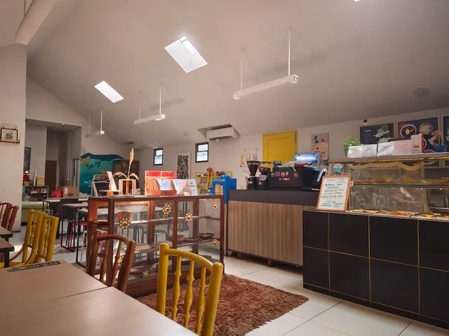 Alkisah - Warung Makan & Ngopi