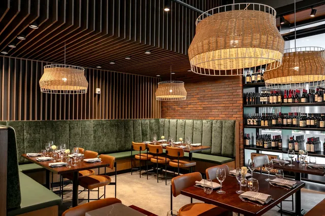 Mezzaluna Pasteria & Mozzarella Bar Bentonville