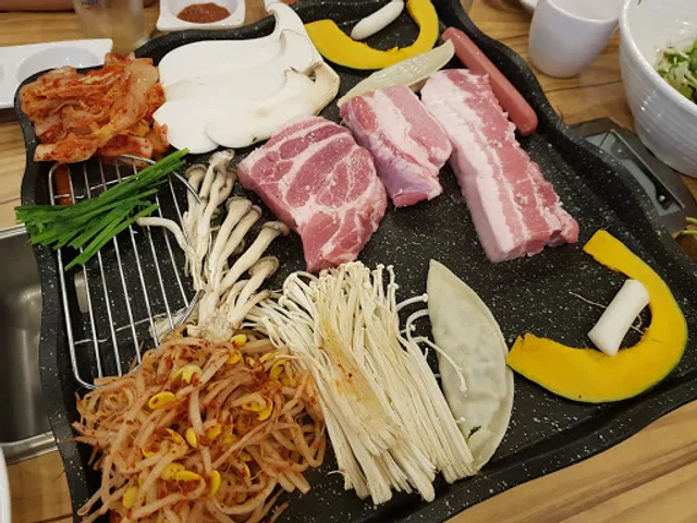 총각네식육식당