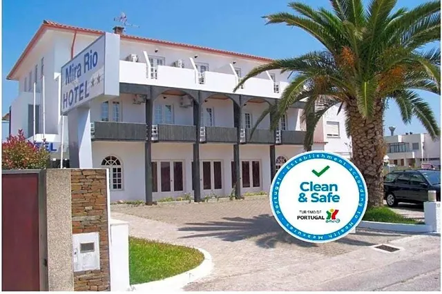 Look the Riber Hotel