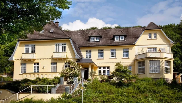 Villa Rosenhof Bad Pyrmont - Wellcomm-Ferienwohnungen