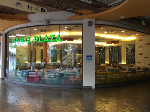 Bar-B-Q Plaza