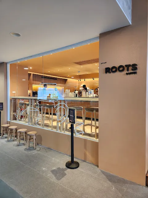 Roots at Ratchathewi